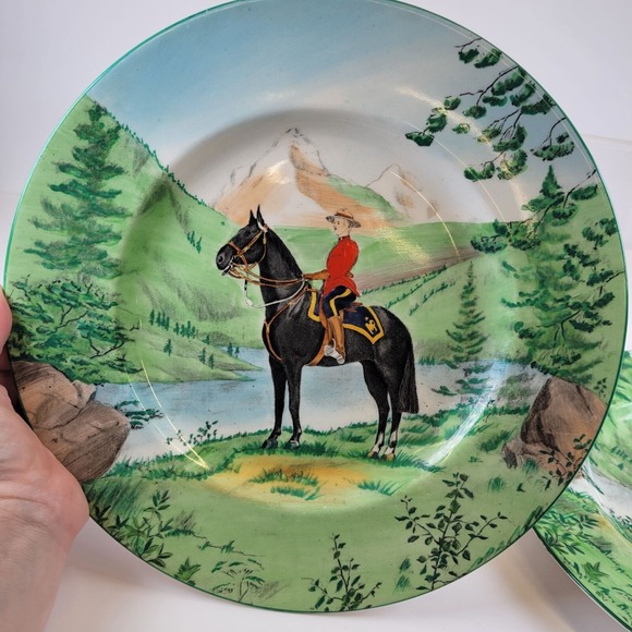Canadian Mountie Vtg Royal Staffordshire Plates Set of 2 Clarice Cliff 10.5" - Picture 6 of 7